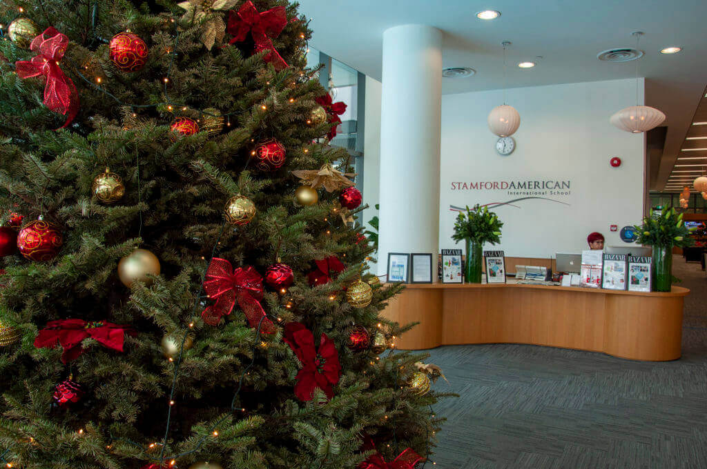 Superb Office Christmas Decorations Services - Stamford American School - Prince's Landscape Pte Ltd