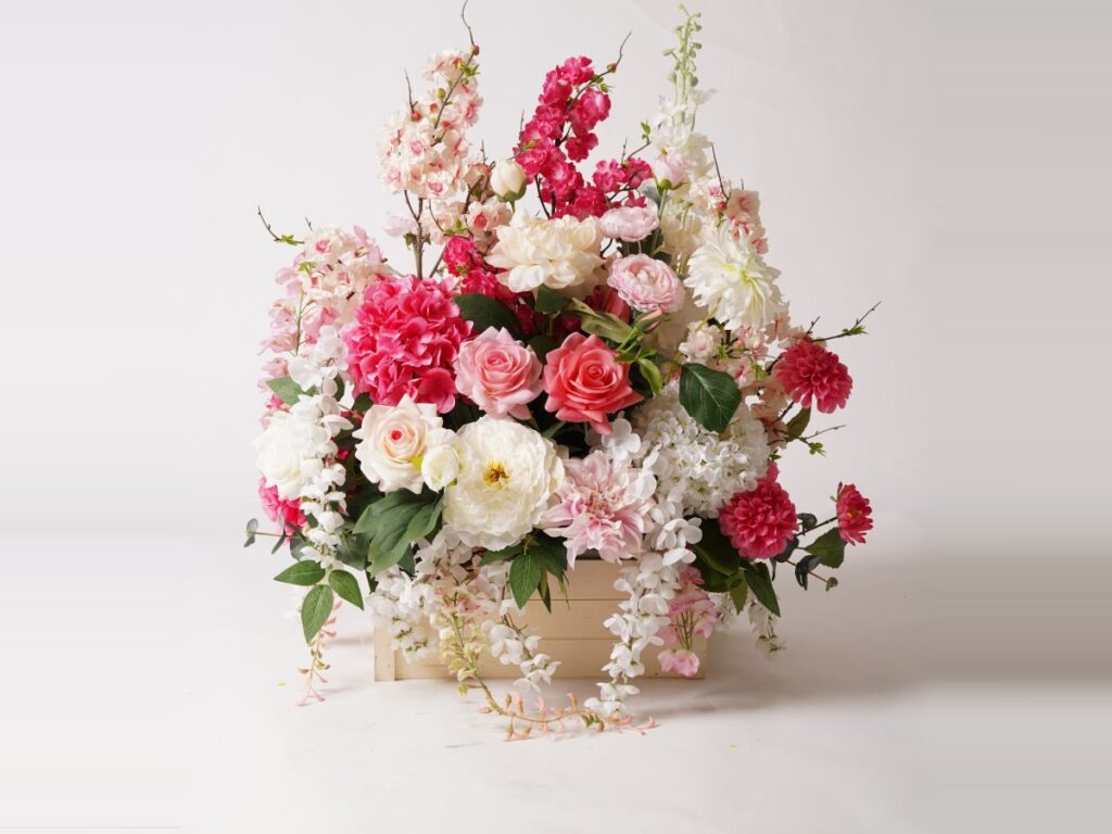 Rosé garden flower arrangement rental Singapore Rosé garden pink and white flower arrangement for weddings and events in Singapore